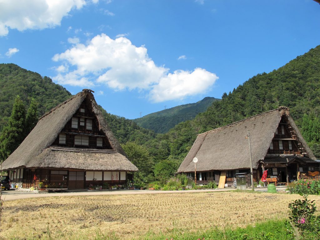 หมู่บ้านซูกานุมะ
