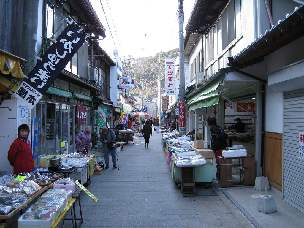 ตลาดเช้าโยบูโกะ